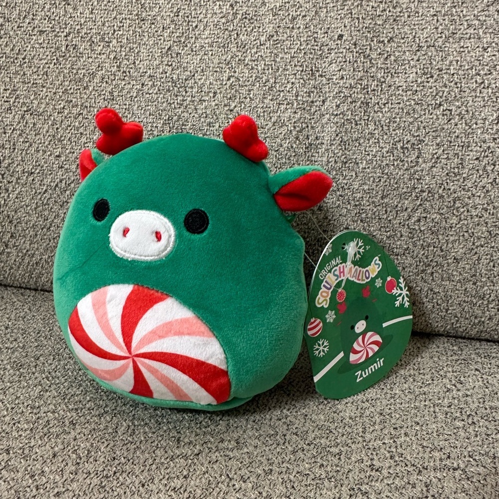 NWT ZUMIR 5" SQUISHMAILLOWS CHRISTMAS